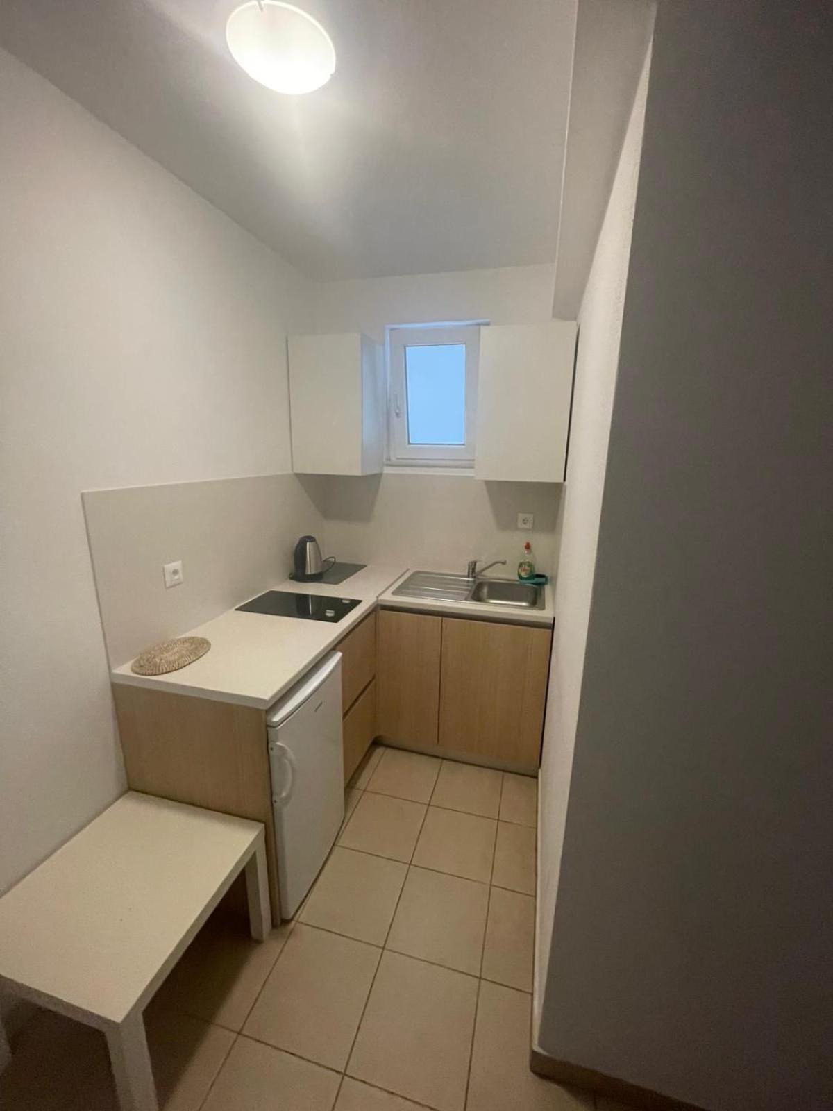 נאום Apartments Kristic מראה חיצוני תמונה