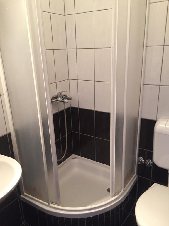 נאום Apartments Kristic מראה חיצוני תמונה