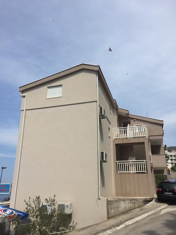 נאום Apartments Kristic מראה חיצוני תמונה
