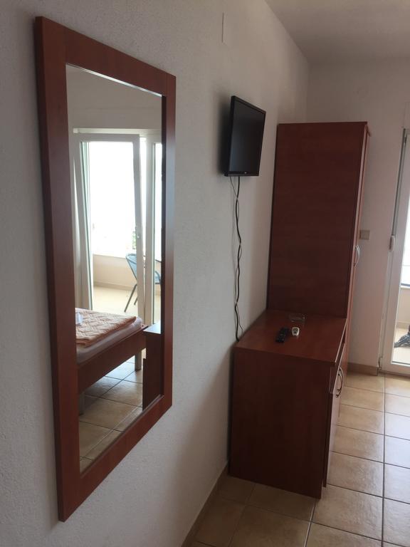 נאום Apartments Kristic מראה חיצוני תמונה